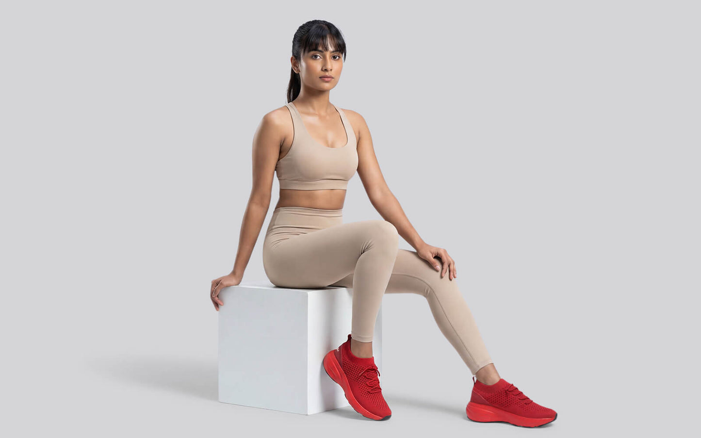 Begin Walk Soothe Lace Ups for Women : Red