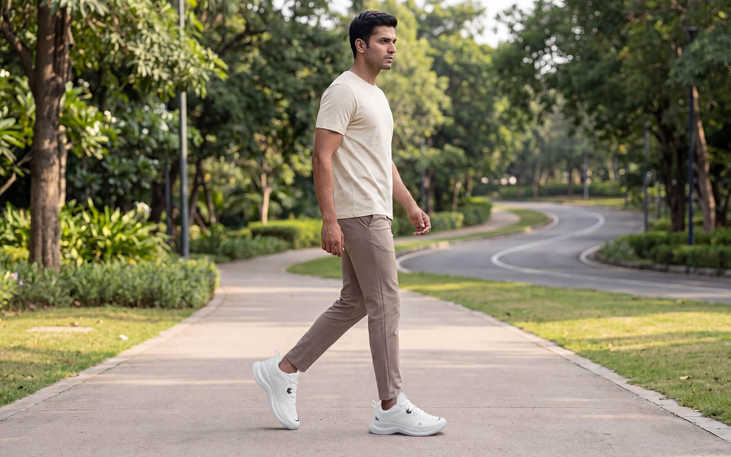 Grid Rush Sneakers For Men : White