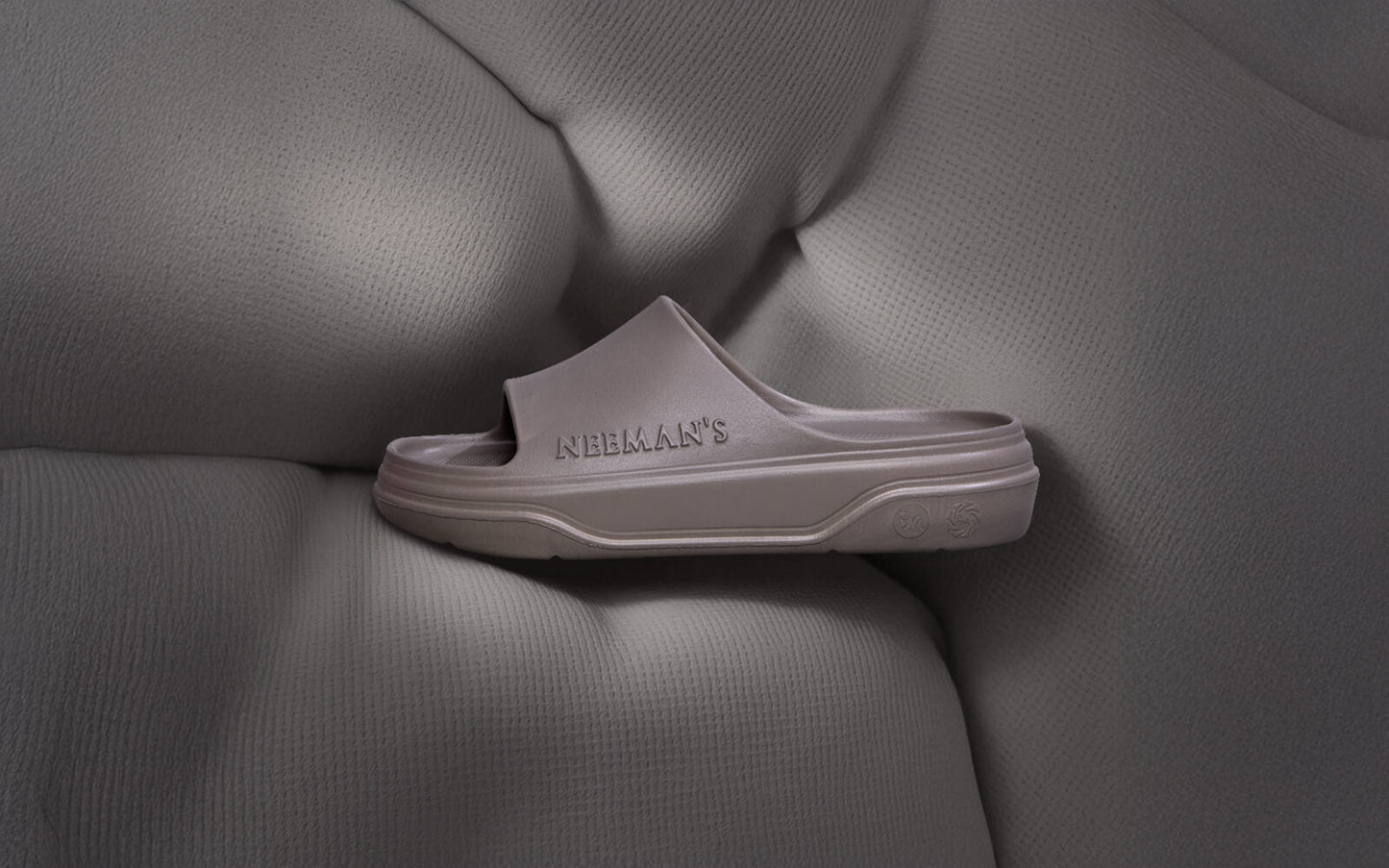 Cushers Slides For Women : Goat Grey
