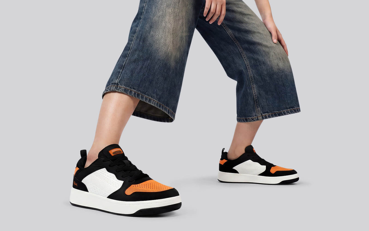 The Street Heart : Black Orange